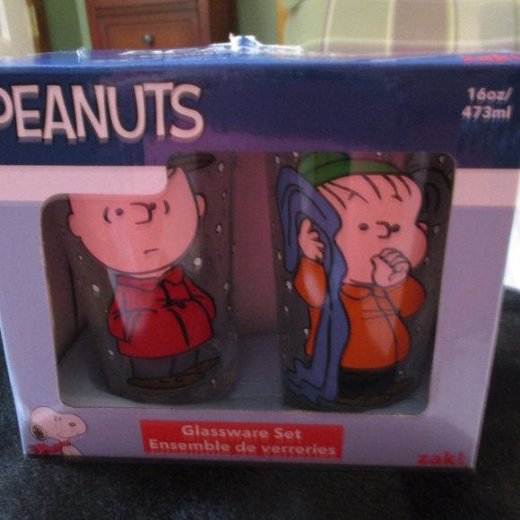 Peanuts Dining Set Of 2 Peanuts Charlie Brown Linus Snoopy